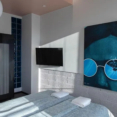 Resume Apartments, Reporter No12 By Urban Rent